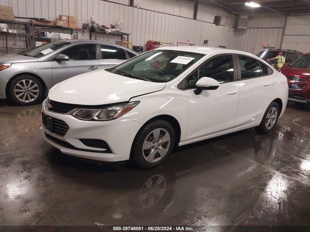 Chevrolet Cruze Ls Auto 2017 3G1BC5SM1HS560071 Image 2