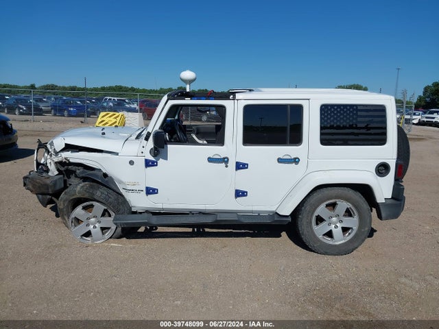 1C4BJWEG3FL674522 Jeep Wrangler Unlimited Sahara