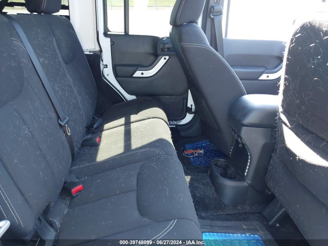 1C4BJWEG3FL674522 Jeep Wrangler Unlimited Sahara