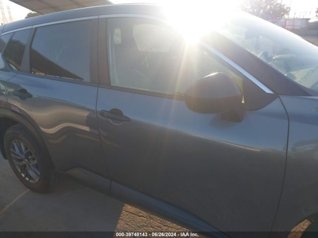 5N1AT3AA9MC680646 Nissan Rogue S Fwd