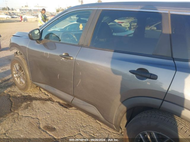 5N1AT3AA9MC680646 Nissan Rogue S Fwd