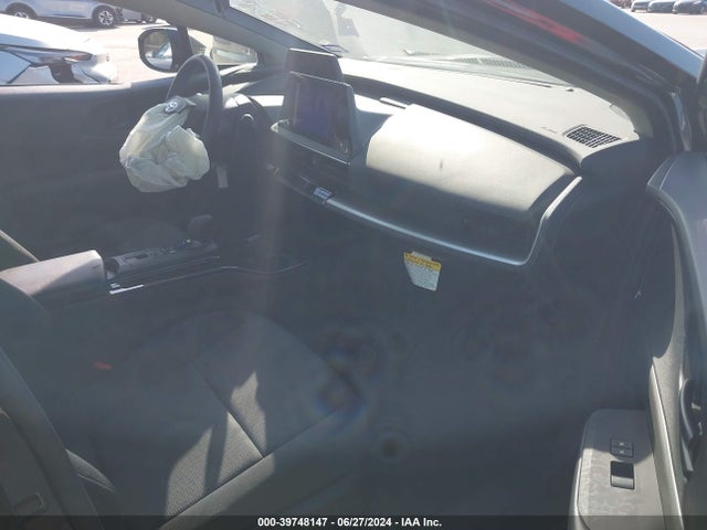 Toyota Prius Le 2024 JTDACAAU3R3024503 Image 5