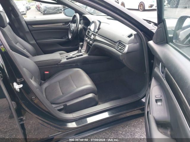 1HGCV1F38MA074404 Honda Accord Sport
