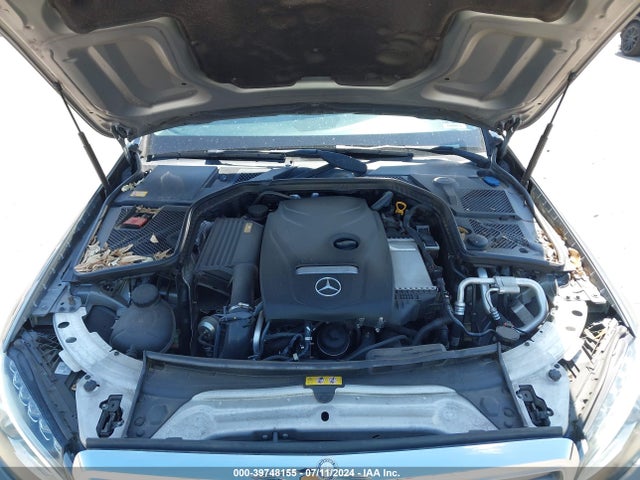 55SWF4JB5FU089587 Mercedes-Benz C 300 Luxury/sport