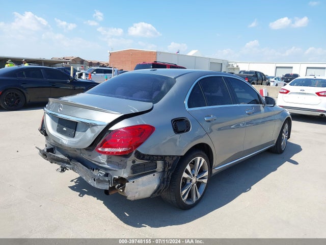 55SWF4JB5FU089587 Mercedes-Benz C 300 Luxury/sport