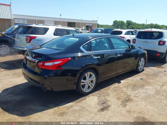 1N4BL3AP5HC193257 Nissan Altima 3.5 Sl
