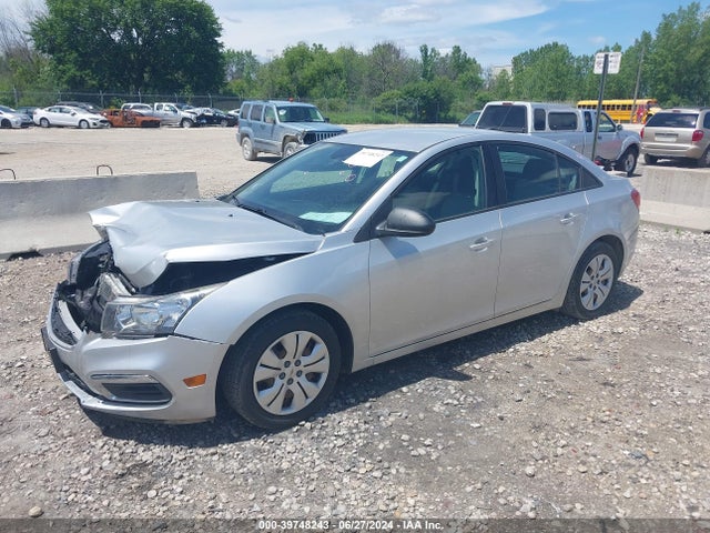 Chevrolet Cruze Limited Ls Auto 2016 1G1PC5SH2G7181912 Image 2
