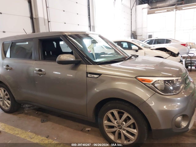 KIA SOUL + 2019 KNDJP3A55K7656734 Image 13