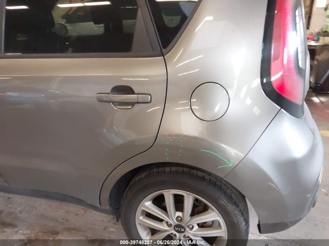 KIA SOUL + 2019 KNDJP3A55K7656734 Image 18