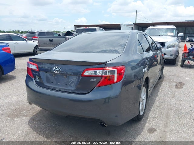 4T1BF1FK8EU411650 Toyota CAMRY SE