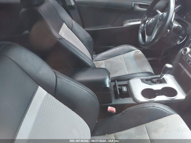 4T1BF1FK8EU411650 Toyota CAMRY SE
