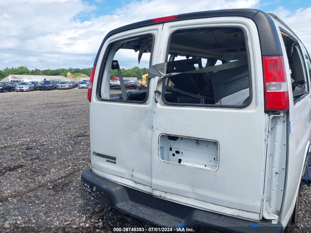 Chevrolet Express 2500 Ls 2016 1GAWGEFG7G1339472 Image 16