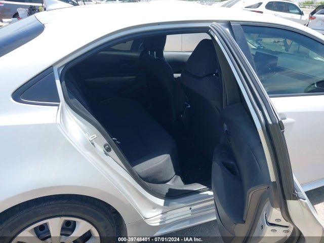 Toyota COROLLA LE 2022 5YFEPMAE7NP373245 Image 8