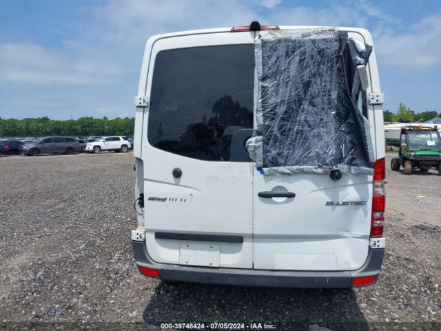 WCDPE7CC5E5903501 Freightliner Sprinter 2500 Normal Roof