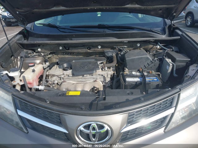 Toyota RAV4 LE 2014 JTMBFREV8ED083659 Image 10