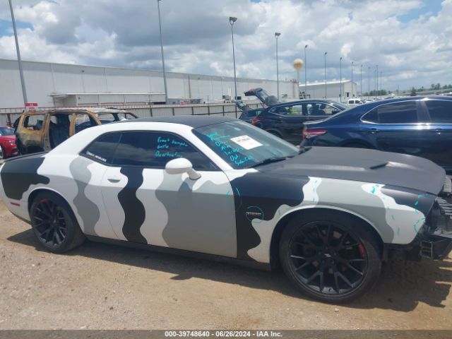 2C3CDZAT6FH713220 Dodge Challenger R/t