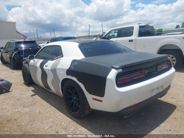 2C3CDZAT6FH713220 Dodge Challenger R/t