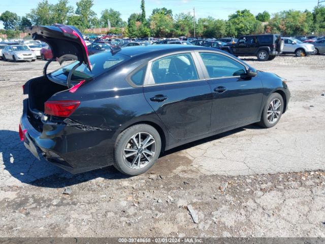 3KPF24ADXNE496839 KIA Forte Lxs