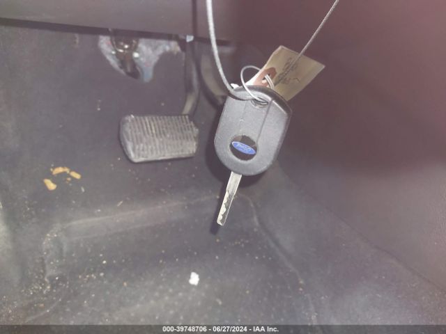 1FADP3F28JL266010 Ford FOCUS SE