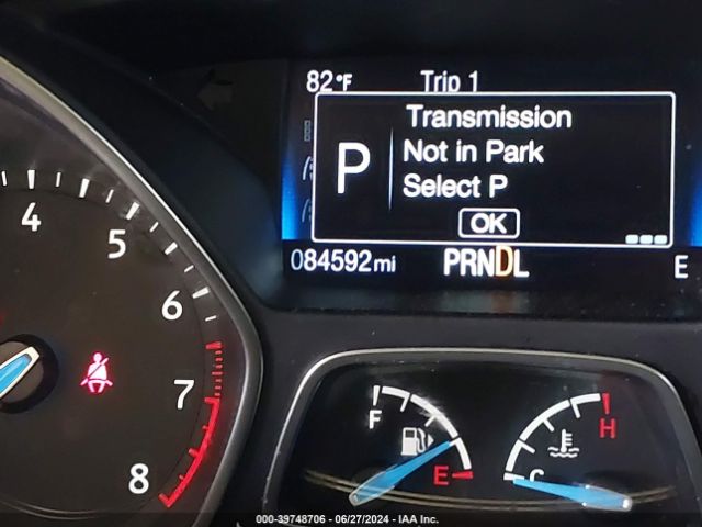 1FADP3F28JL266010 Ford FOCUS SE