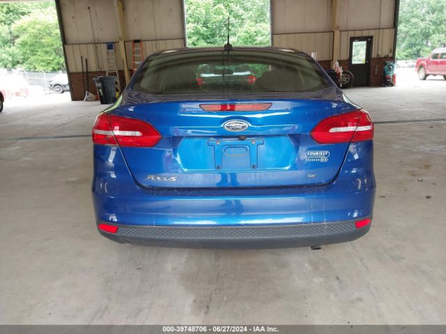 1FADP3F28JL266010 Ford FOCUS SE