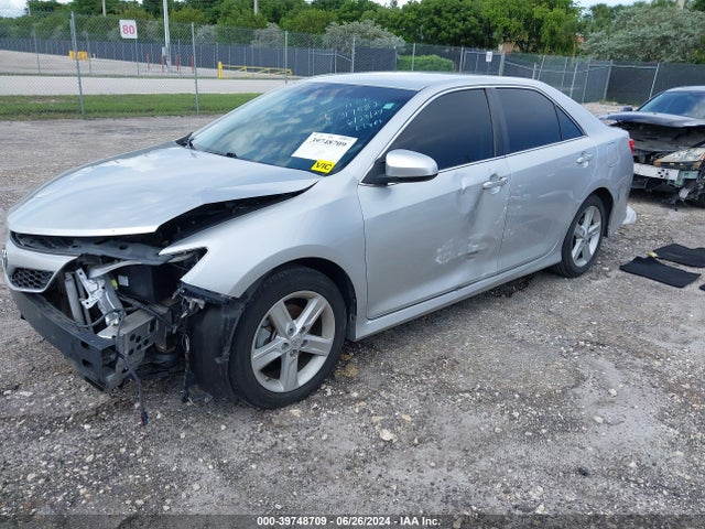 Toyota CAMRY SE 2014 4T1BF1FK7EU317582 Image 2
