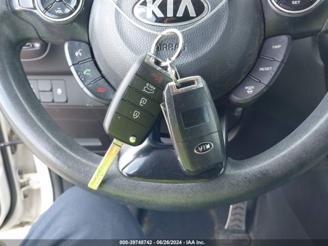 KNDJP3A54F7202576 KIA SOUL +