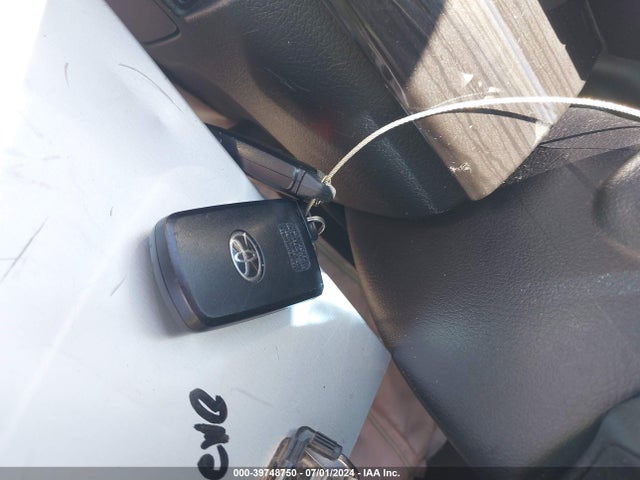 Toyota AVALON XLE 2014 4T1BK1EBXEU114912 Image 11