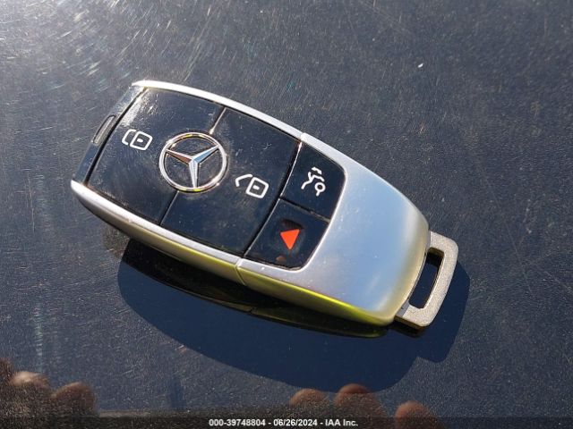 WDDZF4KBXHA100775 Mercedes-Benz E 300 4matic