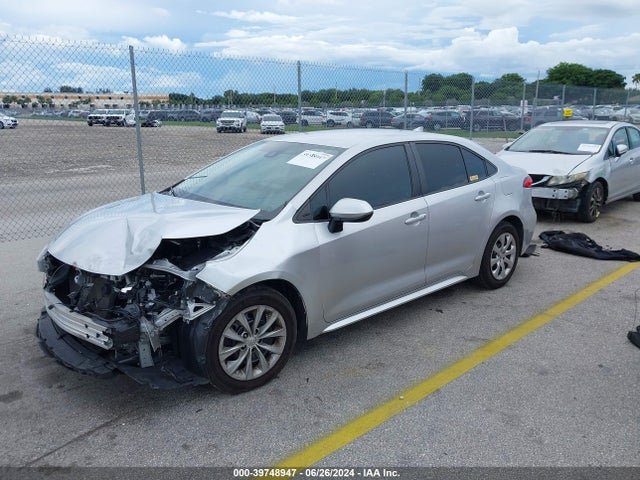 Toyota COROLLA LE 2021 5YFEPMAE1MP259451 Image 2