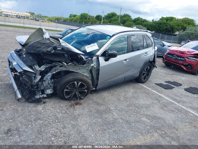 Toyota RAV4 LE 2021 2T3H1RFV5MC118796 Image 2