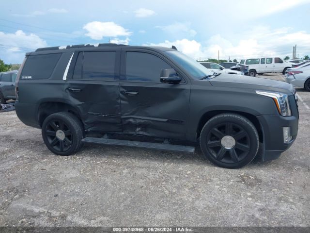 1GYS3CKJ8GR189682 Cadillac Escalade Premium Collection