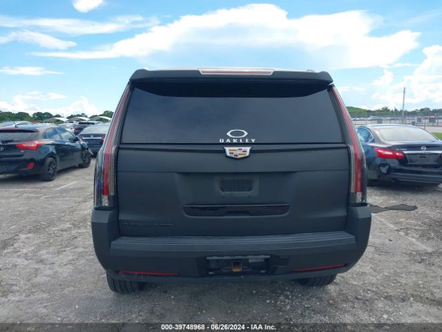 1GYS3CKJ8GR189682 Cadillac Escalade Premium Collection