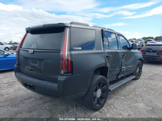 1GYS3CKJ8GR189682 Cadillac Escalade Premium Collection