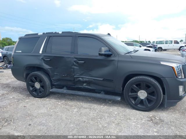 1GYS3CKJ8GR189682 Cadillac Escalade Premium Collection