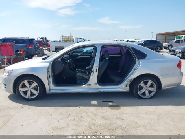 1VWAT7A33FC008515 Volkswagen Passat 1.8t Wolfsburg Edition