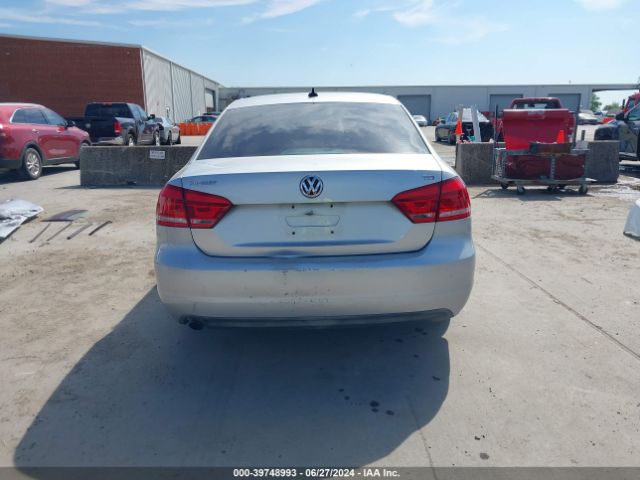 1VWAT7A33FC008515 Volkswagen Passat 1.8t Wolfsburg Edition