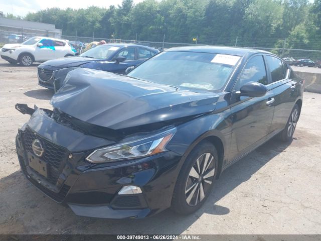 1N4BL4DW8NN388682 Nissan Altima Sv Intelligent Awd