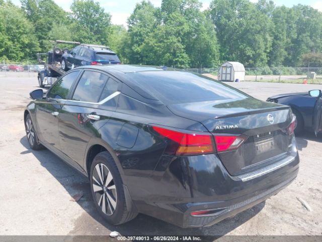 1N4BL4DW8NN388682 Nissan Altima Sv Intelligent Awd