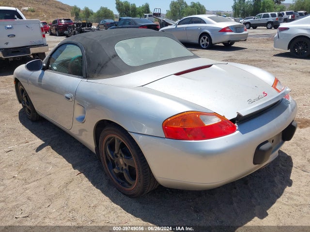 2002 PORSCHE BOXSTER WP0CB29802U661485 Photo 2