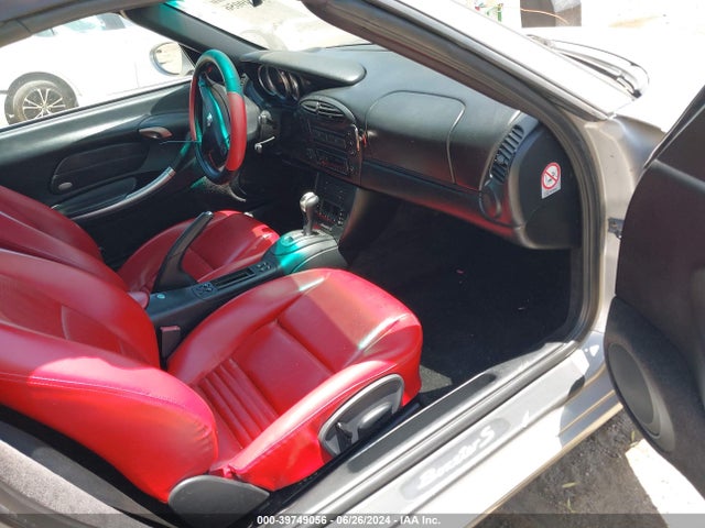 2002 PORSCHE BOXSTER WP0CB29802U661485 Photo 4