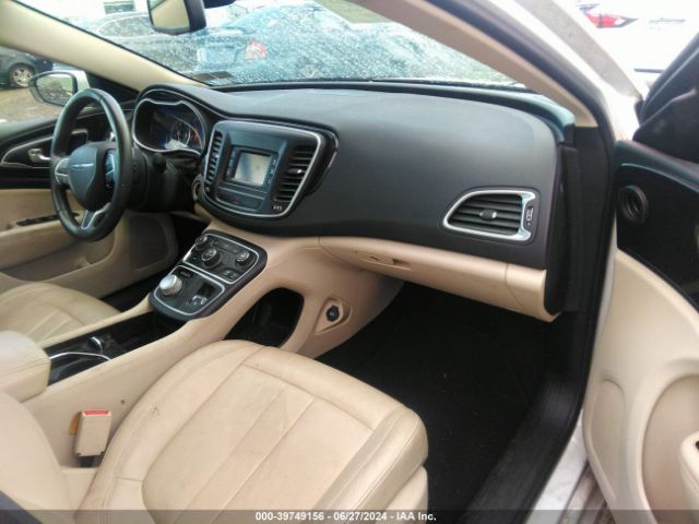 1C3CCCCG1FN618832 Chrysler 200 C