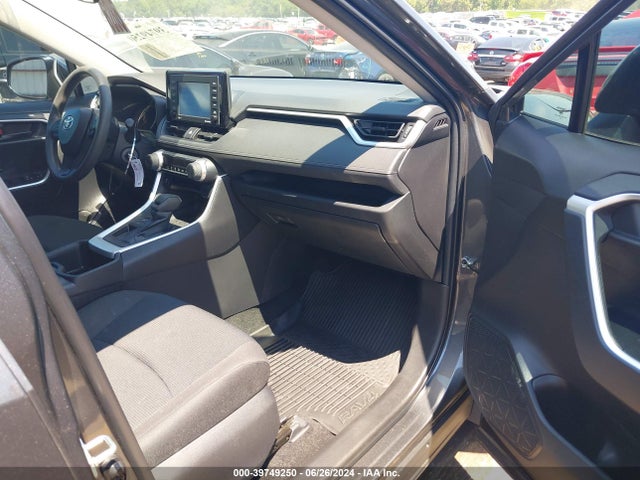 Toyota RAV4 LE 2022 2T3K1RFV9NW232693 Image 5