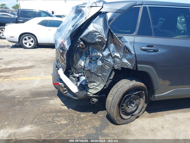 Toyota RAV4 LE 2022 2T3K1RFV9NW232693 Image 6