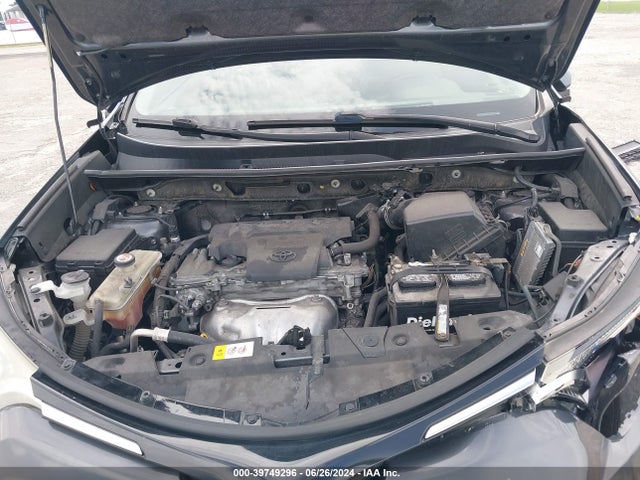 Toyota Rav4 Xle 2017 JTMWFREV6HD097145 Image 10