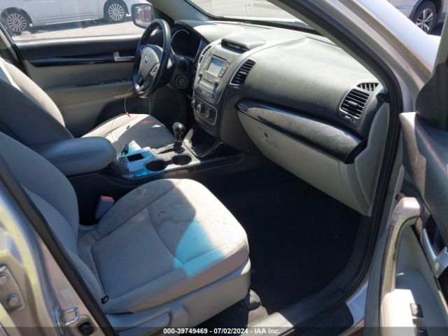 5XYKT3A64EG522698 KIA SORENTO LX