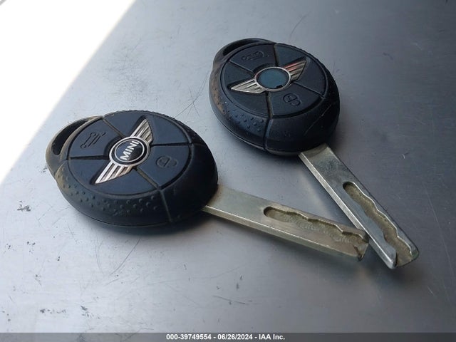 2006 MINI COOPER S WMWRE33556TJ33780 Photo 10