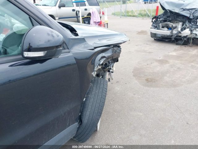 WVGBV7AX5FW585254 Volkswagen TIGUAN S