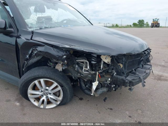 WVGBV7AX5FW585254 Volkswagen TIGUAN S