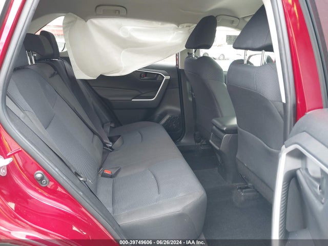 Toyota RAV4 LE 2019 JTMG1RFV6KJ015831 Image 8